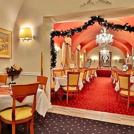 Ξενοδοχείο Belvedere Wellness 4*