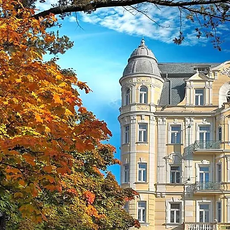 Ξενοδοχείο Belvedere Wellness 4*