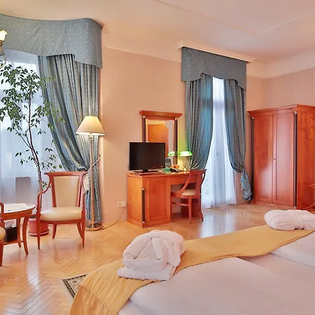 Hotel Belvedere Wellness 4*